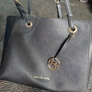 Black Michael kors purse